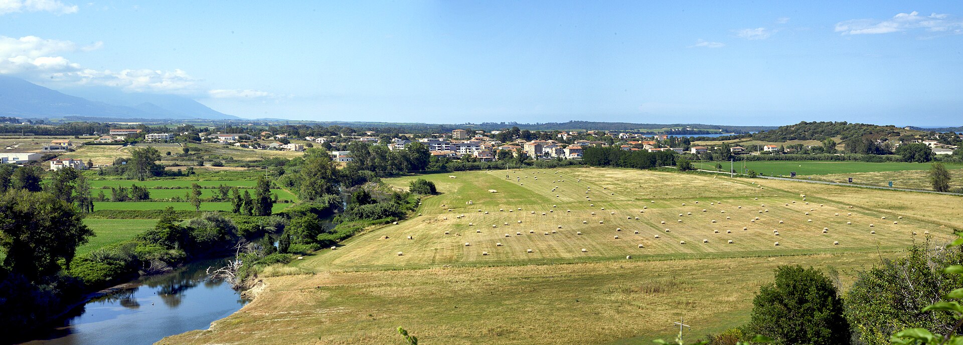 Vue d’Aléria et de la plaine orientale depuis le site antique